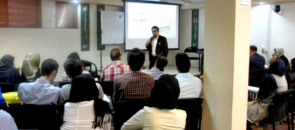 مصطفی پورمرتضوی در موسسه بهار