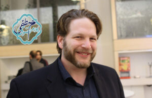 کریس بروگان کیست